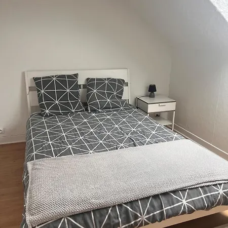 La Apartment *